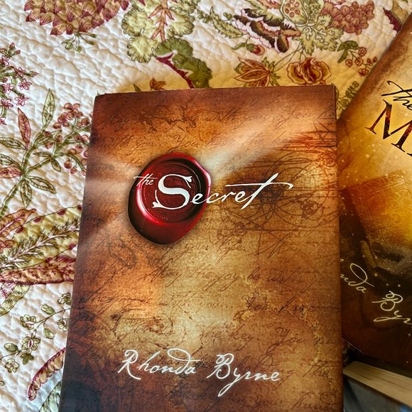 The Secret, The Power and The Magic by Rhonda Byrne 3 books - Picture 3 of 4